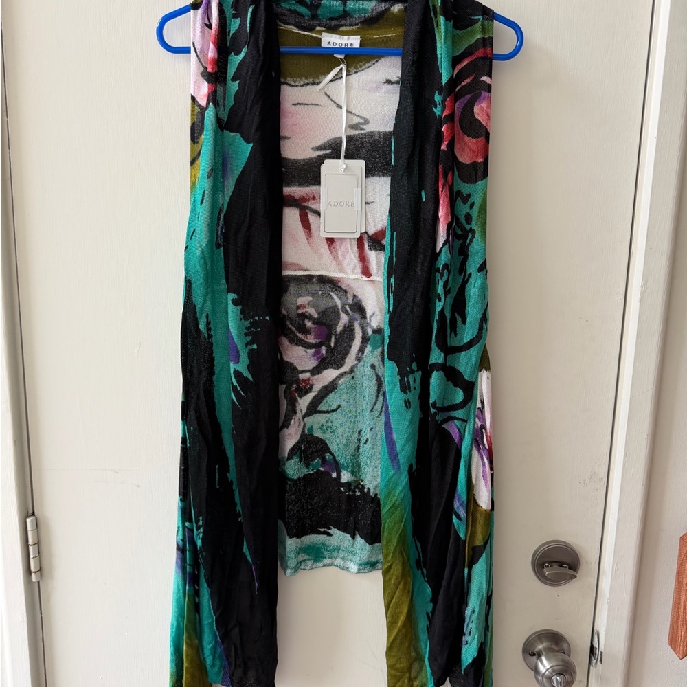 Adore women’s hand painted 3 way viscose vest nwt never worn m medium